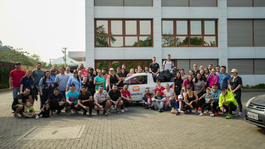 Weiku do Brasil promove ação ambiental e recolhe 90 kg de resíduos
